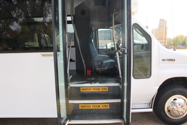 2017 Ford E450 15 Passenger Winnebago Bus With Wheelchair Lift | Irving, Texas | Lonestar Automart Inc. 2017 Ford E450 15 Passenger Winnebago Bus With Wheelchair Lift | Irving, Texas | Lonestar Automart Inc.
