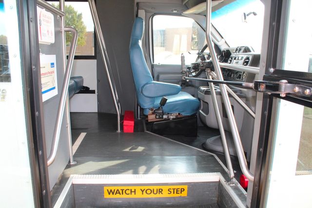 2017 Ford E450 15 Passenger Winnebago Bus With Wheelchair Lift | Irving, Texas | Lonestar Automart Inc. 2017 Ford E450 15 Passenger Winnebago Bus With Wheelchair Lift | Irving, Texas | Lonestar Automart Inc.