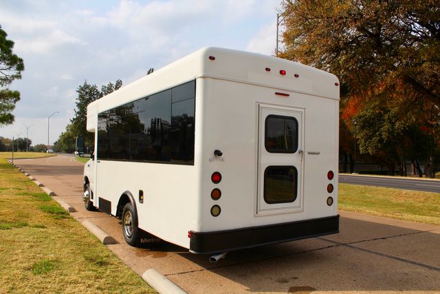 2017 Ford E450 15 Passenger Winnebago Bus With Wheelchair Lift | Irving, Texas | Lonestar Automart Inc. 2017 Ford E450 15 Passenger Winnebago Bus With Wheelchair Lift | Irving, Texas | Lonestar Automart Inc.
