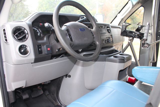 2017 Ford E450 15 Passenger Winnebago Bus With Wheelchair Lift | Irving, Texas | Lonestar Automart Inc. 2017 Ford E450 15 Passenger Winnebago Bus With Wheelchair Lift | Irving, Texas | Lonestar Automart Inc.