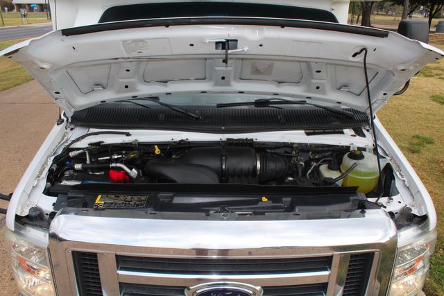 2017 Ford E450 15 Passenger Winnebago Bus With Wheelchair Lift | Irving, Texas | Lonestar Automart Inc. 2017 Ford E450 15 Passenger Winnebago Bus With Wheelchair Lift | Irving, Texas | Lonestar Automart Inc.