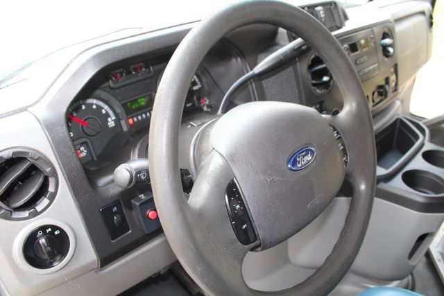 2017 Ford E450 15 Passenger Winnebago Bus With Wheelchair Lift | Irving, Texas | Lonestar Automart Inc. 2017 Ford E450 15 Passenger Winnebago Bus With Wheelchair Lift | Irving, Texas | Lonestar Automart Inc.