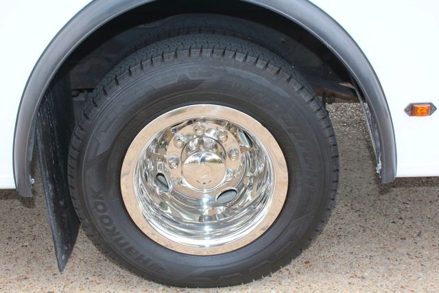 2017 Ford E450 15 Passenger Winnebago Bus With Wheelchair Lift | Irving, Texas | Lonestar Automart Inc. 2017 Ford E450 15 Passenger Winnebago Bus With Wheelchair Lift | Irving, Texas | Lonestar Automart Inc.