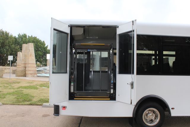 2017 Ford E450 15 Passenger Winnebago Bus With Wheelchair Lift | Irving, Texas | Lonestar Automart Inc. 2017 Ford E450 15 Passenger Winnebago Bus With Wheelchair Lift | Irving, Texas | Lonestar Automart Inc.