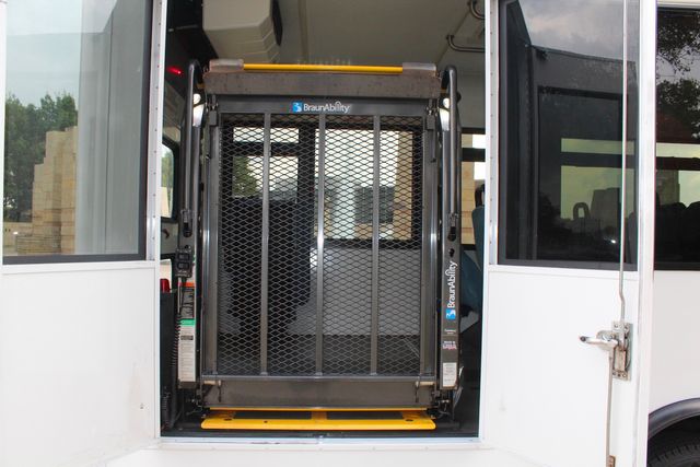 2017 Ford E450 15 Passenger Winnebago Bus With Wheelchair Lift | Irving, Texas | Lonestar Automart Inc. 2017 Ford E450 15 Passenger Winnebago Bus With Wheelchair Lift | Irving, Texas | Lonestar Automart Inc.