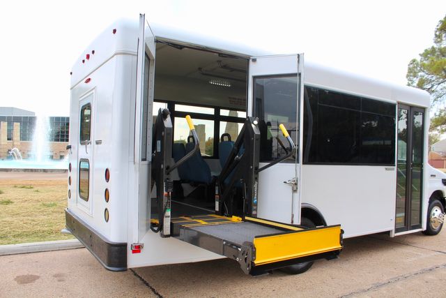2017 Ford E450 15 Passenger Winnebago Bus With Wheelchair Lift | Irving, Texas | Lonestar Automart Inc. 2017 Ford E450 15 Passenger Winnebago Bus With Wheelchair Lift | Irving, Texas | Lonestar Automart Inc.