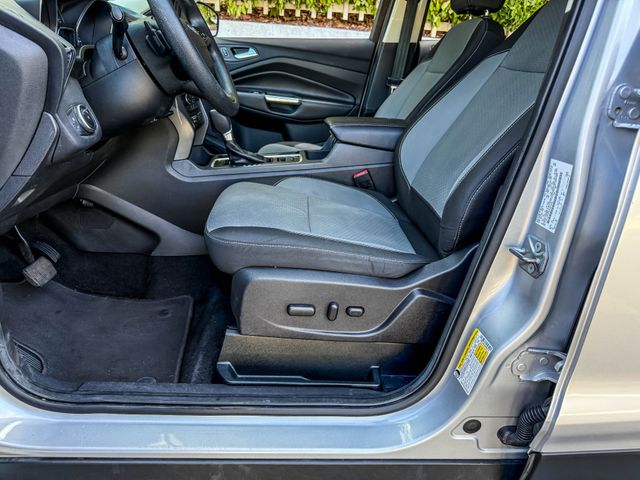 2017 Ford Escape SE - 91K MILES | Agoura Hills, CA | SoCal Auto Group 2017 Ford Escape SE - 91K MILES | Agoura Hills, CA | SoCal Auto Group