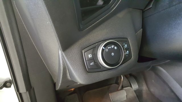 2017 Ford Escape SE | Carrollton, TX | Legend Motorcars of Carrollton 2017 Ford Escape SE | Carrollton, TX | Legend Motorcars of Carrollton