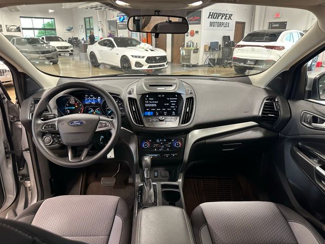 2017 Ford Escape SE 4WD | Irving, Texas | Hopper Motorplex 2017 Ford Escape SE 4WD | Irving, Texas | Hopper Motorplex