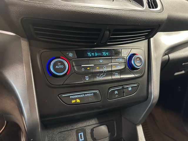 2017 Ford Escape SE 4WD | Irving, Texas | Hopper Motorplex 2017 Ford Escape SE 4WD | Irving, Texas | Hopper Motorplex
