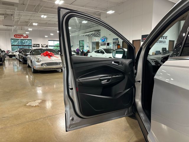 2017 Ford Escape SE 4WD | Irving, Texas | Hopper Motorplex 2017 Ford Escape SE 4WD | Irving, Texas | Hopper Motorplex