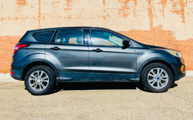 2017 Ford Escape S FWD | Lubbock, TX | Chaparral Motors - Lubbock 2017 Ford Escape S FWD | Lubbock, TX | Chaparral Motors - Lubbock