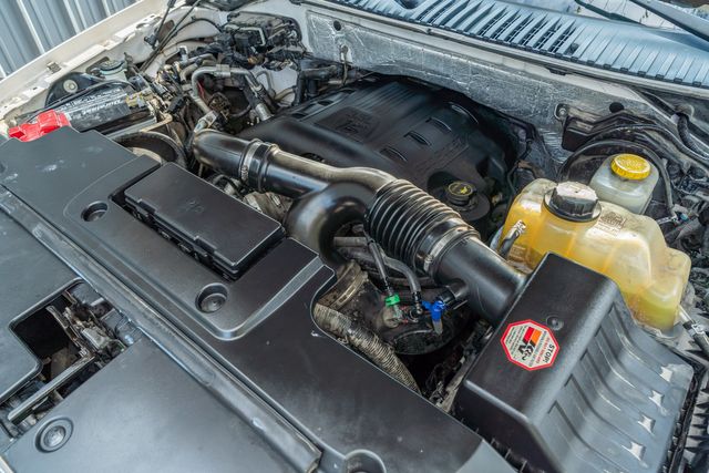 2017 Ford Expedition Limited 4X4 / 7 PASSENGER / LOADED / CLEAN CARFAX | Austin, TX | Rocky Mountain Truck Stop Austin 2017 Ford Expedition Limited 4X4 / 7 PASSENGER / LOADED / CLEAN CARFAX | Austin, TX | Rocky Mountain Truck Stop Austin