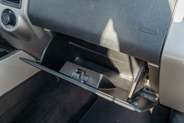 2017 Ford Expedition Limited 4X4 / 7 PASSENGER / LOADED / CLEAN CARFAX | Austin, TX | Rocky Mountain Truck Stop Austin 2017 Ford Expedition Limited 4X4 / 7 PASSENGER / LOADED / CLEAN CARFAX | Austin, TX | Rocky Mountain Truck Stop Austin