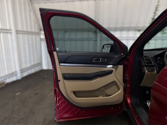 2017 Ford EXPLORER Base 2017 Ford EXPLORER Base