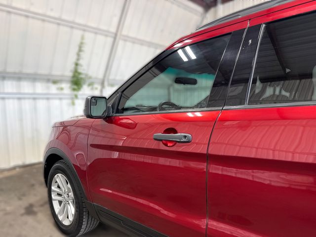 2017 Ford EXPLORER Base 2017 Ford EXPLORER Base