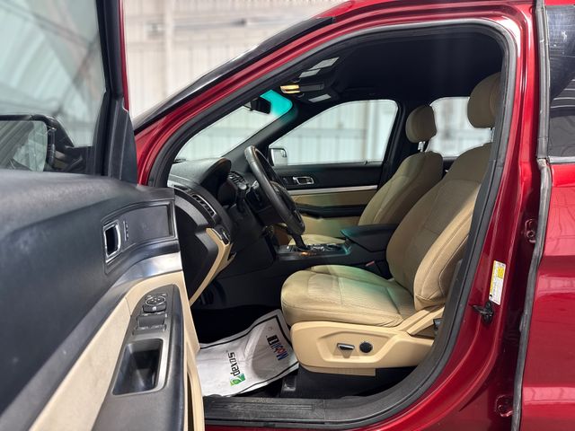 2017 Ford EXPLORER Base 2017 Ford EXPLORER Base