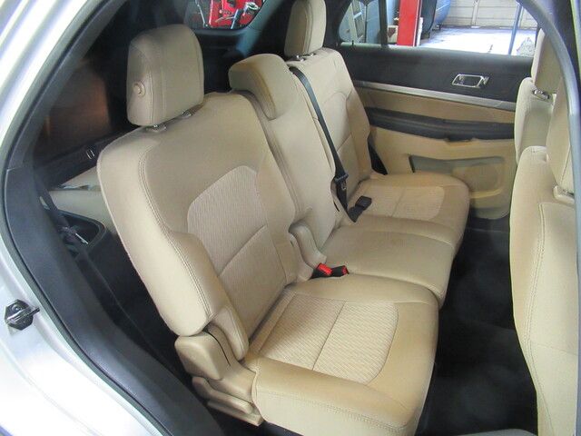 2017 Ford Explorer Base