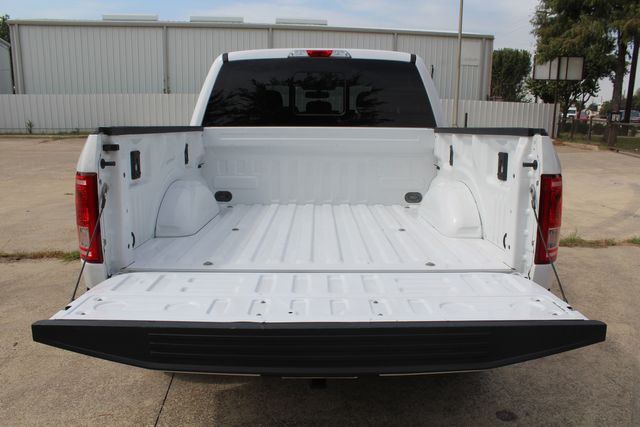 2017 Ford F-150 Crew Cab 4X4 XLT | Irving, Texas | Lonestar Automart Inc. 2017 Ford F-150 Crew Cab 4X4 XLT | Irving, Texas | Lonestar Automart Inc.