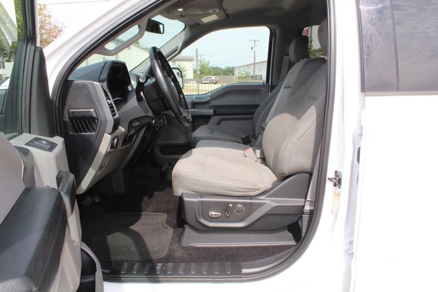 2017 Ford F-150 Crew Cab 4X4 XLT | Irving, Texas | Lonestar Automart Inc. 2017 Ford F-150 Crew Cab 4X4 XLT | Irving, Texas | Lonestar Automart Inc.