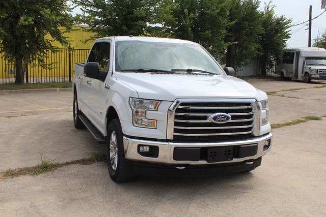 2017 Ford F-150 Crew Cab 4X4 XLT | Irving, Texas | Lonestar Automart Inc. 2017 Ford F-150 Crew Cab 4X4 XLT | Irving, Texas | Lonestar Automart Inc.