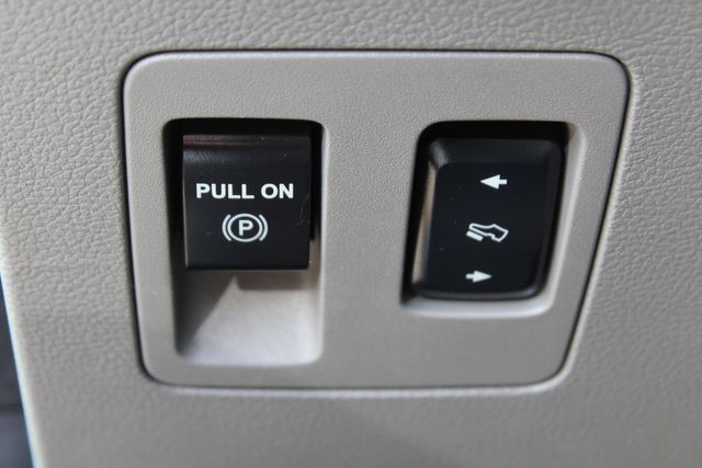 2017 Ford F-150 Crew Cab 4X4 XLT | Irving, Texas | Lonestar Automart Inc. 2017 Ford F-150 Crew Cab 4X4 XLT | Irving, Texas | Lonestar Automart Inc.