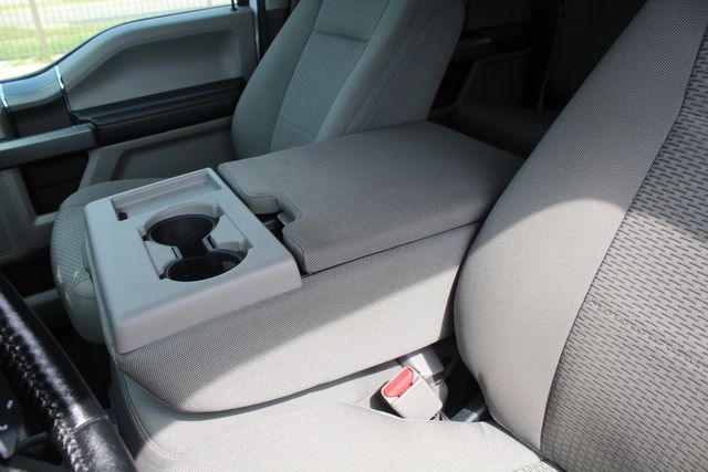 2017 Ford F-150 Crew Cab 4X4 XLT | Irving, Texas | Lonestar Automart Inc. 2017 Ford F-150 Crew Cab 4X4 XLT | Irving, Texas | Lonestar Automart Inc.