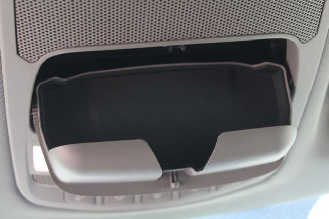 2017 Ford F-150 Crew Cab 4X4 XLT | Irving, Texas | Lonestar Automart Inc. 2017 Ford F-150 Crew Cab 4X4 XLT | Irving, Texas | Lonestar Automart Inc.