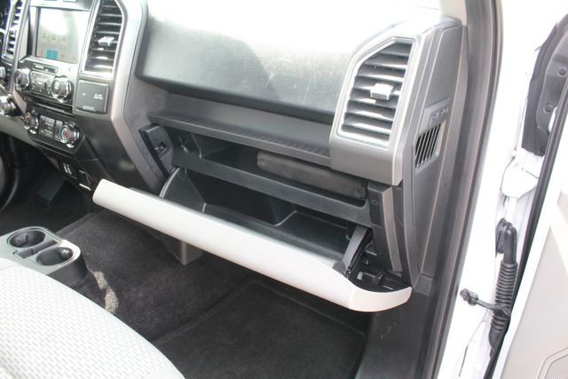 2017 Ford F-150 Crew Cab 4X4 XLT | Irving, Texas | Lonestar Automart Inc. 2017 Ford F-150 Crew Cab 4X4 XLT | Irving, Texas | Lonestar Automart Inc.