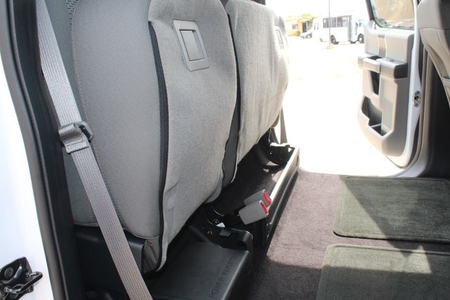 2017 Ford F-150 Crew Cab 4X4 XLT | Irving, Texas | Lonestar Automart Inc. 2017 Ford F-150 Crew Cab 4X4 XLT | Irving, Texas | Lonestar Automart Inc.