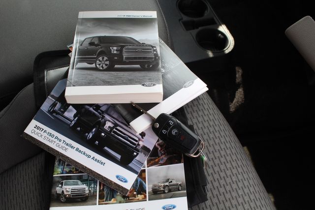 2017 Ford F-150 Crew Cab 4X4 XLT | Irving, Texas | Lonestar Automart Inc. 2017 Ford F-150 Crew Cab 4X4 XLT | Irving, Texas | Lonestar Automart Inc.