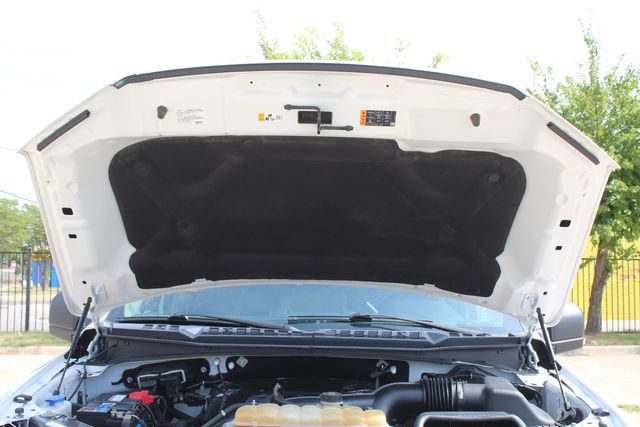 2017 Ford F-150 Crew Cab 4X4 XLT | Irving, Texas | Lonestar Automart Inc. 2017 Ford F-150 Crew Cab 4X4 XLT | Irving, Texas | Lonestar Automart Inc.