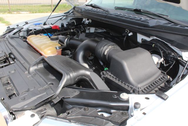 2017 Ford F-150 Crew Cab 4X4 XLT | Irving, Texas | Lonestar Automart Inc. 2017 Ford F-150 Crew Cab 4X4 XLT | Irving, Texas | Lonestar Automart Inc.