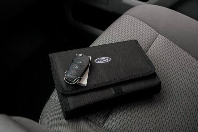 2017 Ford F-150 XLT RWD W/ UPGRADES / CLEAN CARFAX / TEXAS OWNED | Austin, TX | Rocky Mountain Truck Stop Austin 2017 Ford F-150 XLT RWD W/ UPGRADES / CLEAN CARFAX / TEXAS OWNED | Austin, TX | Rocky Mountain Truck Stop Austin