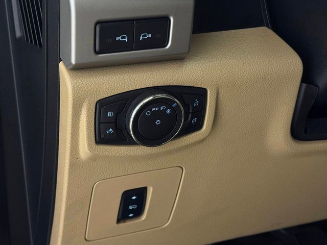 2017 Ford F-150 Lariat 4x4 4dr SuperCrew 5.5 ft. SB | Houston, TX | Houston Auto Credit 2017 Ford F-150 Lariat 4x4 4dr SuperCrew 5.5 ft. SB | Houston, TX | Houston Auto Credit