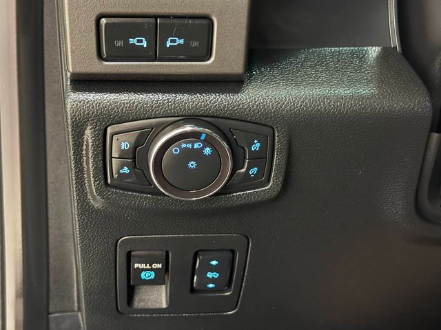 2017 Ford F-150 Lariat 4x4 4dr SuperCrew 5.5 ft. SB | Houston, TX | Houston Auto Credit 2017 Ford F-150 Lariat 4x4 4dr SuperCrew 5.5 ft. SB | Houston, TX | Houston Auto Credit