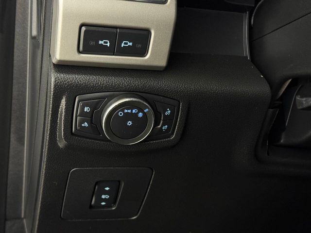 2017 Ford F-150 Lariat 4x2 4dr SuperCrew 6.5 ft. SB | Houston, TX | Houston Auto Credit 2017 Ford F-150 Lariat 4x2 4dr SuperCrew 6.5 ft. SB | Houston, TX | Houston Auto Credit