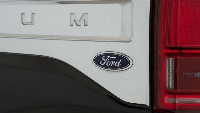 2017 Ford F-150 Platinum 4x4 4dr SuperCrew 5.5 ft. SB | Houston, TX | Houston Auto Credit 2017 Ford F-150 Platinum 4x4 4dr SuperCrew 5.5 ft. SB | Houston, TX | Houston Auto Credit