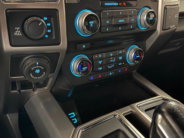 2017 Ford F-150 Platinum 4x4 4dr SuperCrew 5.5 ft. SB | Houston, TX | Houston Auto Credit 2017 Ford F-150 Platinum 4x4 4dr SuperCrew 5.5 ft. SB | Houston, TX | Houston Auto Credit