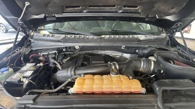 2017 Ford F-150 Raptor | Rome, GA | Knight's Car Store 2017 Ford F-150 Raptor | Rome, GA | Knight's Car Store