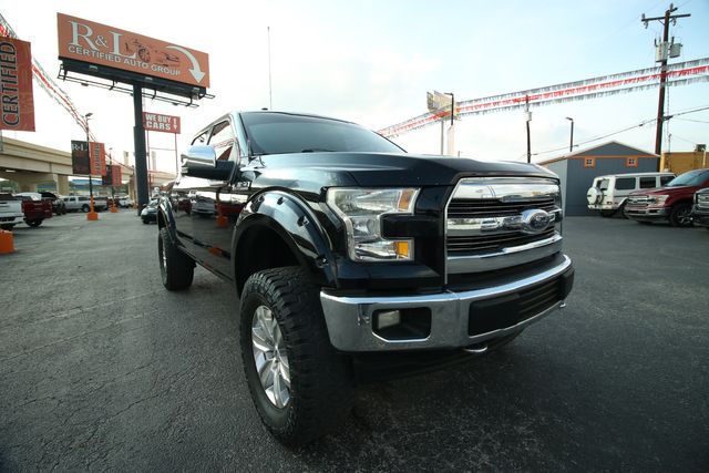 2017 Ford F-150 Lariat SuperCrew 5.5-ft. Bed 4WD | San Antonio, TX | R&L Certified Auto Group 2017 Ford F-150 Lariat SuperCrew 5.5-ft. Bed 4WD | San Antonio, TX | R&L Certified Auto Group