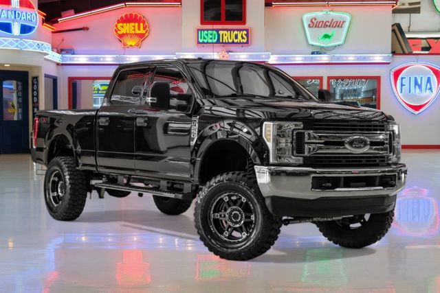 2017 Ford F-250 Super Duty XLT | Addison, TX | Mr Car Guys