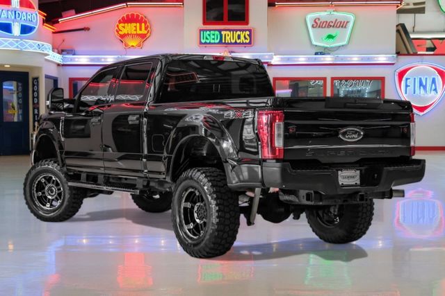 2017 Ford F-250 Super Duty XLT | Addison, TX | Mr Car Guys