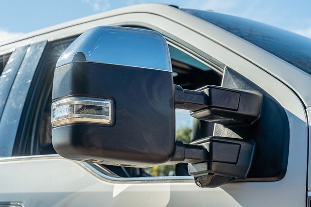 2017 Ford F-250 Super Duty Platinum FX4 / CLEAN CARFAX / LOADED W/ UPGRADES | Austin, TX | Rocky Mountain Truck Stop Austin 2017 Ford F-250 Super Duty Platinum FX4 / CLEAN CARFAX / LOADED W/ UPGRADES | Austin, TX | Rocky Mountain Truck Stop Austin