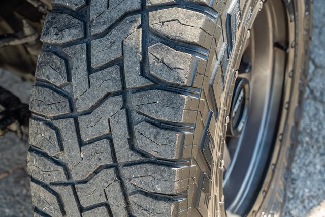 2017 Ford F-250 Super Duty Platinum FX4 / CLEAN CARFAX / LOADED W/ UPGRADES | Austin, TX | Rocky Mountain Truck Stop Austin 2017 Ford F-250 Super Duty Platinum FX4 / CLEAN CARFAX / LOADED W/ UPGRADES | Austin, TX | Rocky Mountain Truck Stop Austin