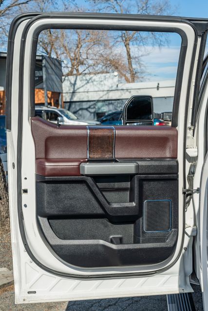 2017 Ford F-250 Super Duty Platinum FX4 / CLEAN CARFAX / LOADED W/ UPGRADES | Austin, TX | Rocky Mountain Truck Stop Austin