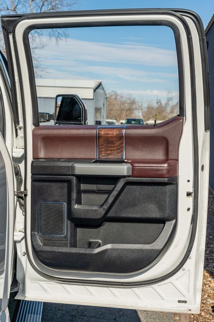 2017 Ford F-250 Super Duty Platinum FX4 / CLEAN CARFAX / LOADED W/ UPGRADES | Austin, TX | Rocky Mountain Truck Stop Austin 2017 Ford F-250 Super Duty Platinum FX4 / CLEAN CARFAX / LOADED W/ UPGRADES | Austin, TX | Rocky Mountain Truck Stop Austin