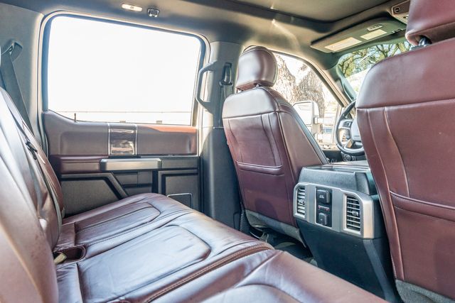 2017 Ford F-250 Super Duty Platinum FX4 / CLEAN CARFAX / LOADED W/ UPGRADES | Austin, TX | Rocky Mountain Truck Stop Austin 2017 Ford F-250 Super Duty Platinum FX4 / CLEAN CARFAX / LOADED W/ UPGRADES | Austin, TX | Rocky Mountain Truck Stop Austin