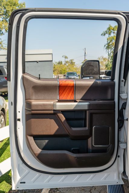 2017 Ford F-250 Super Duty Crew Cab King Ranch Ultimate FX4 / ONE TEXAS OWNER | Austin, TX | Rocky Mountain Truck Stop Austin 2017 Ford F-250 Super Duty Crew Cab King Ranch Ultimate FX4 / ONE TEXAS OWNER | Austin, TX | Rocky Mountain Truck Stop Austin