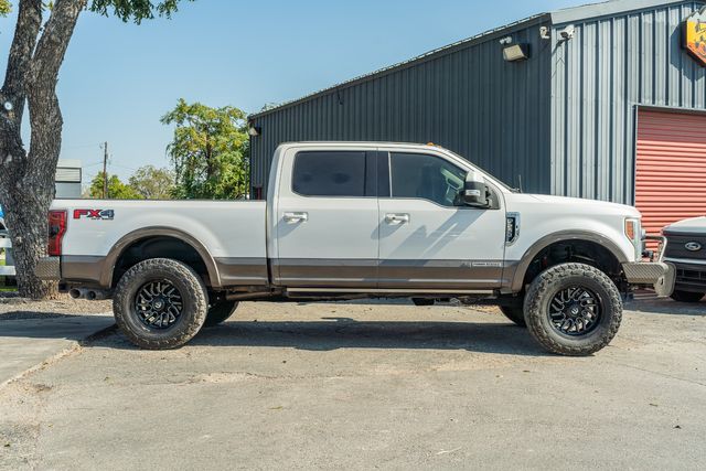 2017 Ford F-250 Super Duty Crew Cab King Ranch Ultimate FX4 / ONE TEXAS OWNER | Austin, TX | Rocky Mountain Truck Stop Austin 2017 Ford F-250 Super Duty Crew Cab King Ranch Ultimate FX4 / ONE TEXAS OWNER | Austin, TX | Rocky Mountain Truck Stop Austin